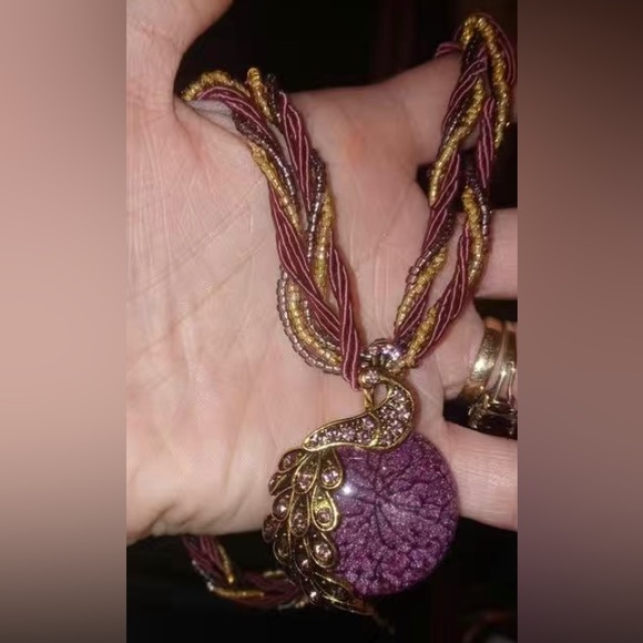 Bohemian Retro Peacock Fashion Stone Pendant Necklace in Dark Purple - Picture 4 of 5